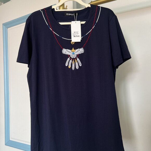 Tops - Navy short-sleeved T-shirt